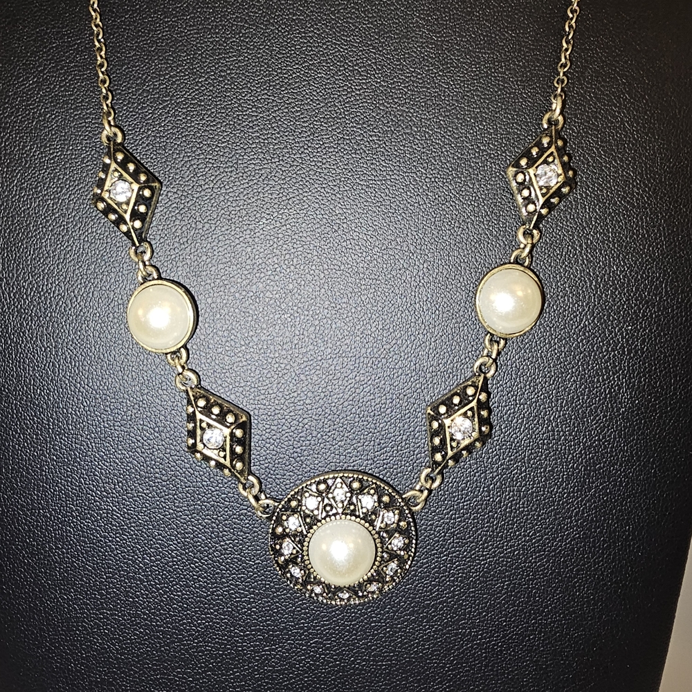 Faux Pearl and Antique Golden Necklace